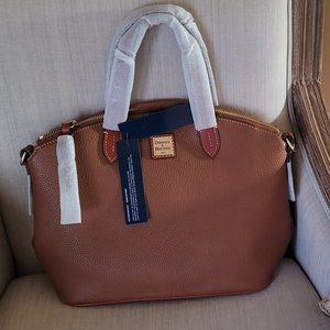 A brand new leather D and B handbag